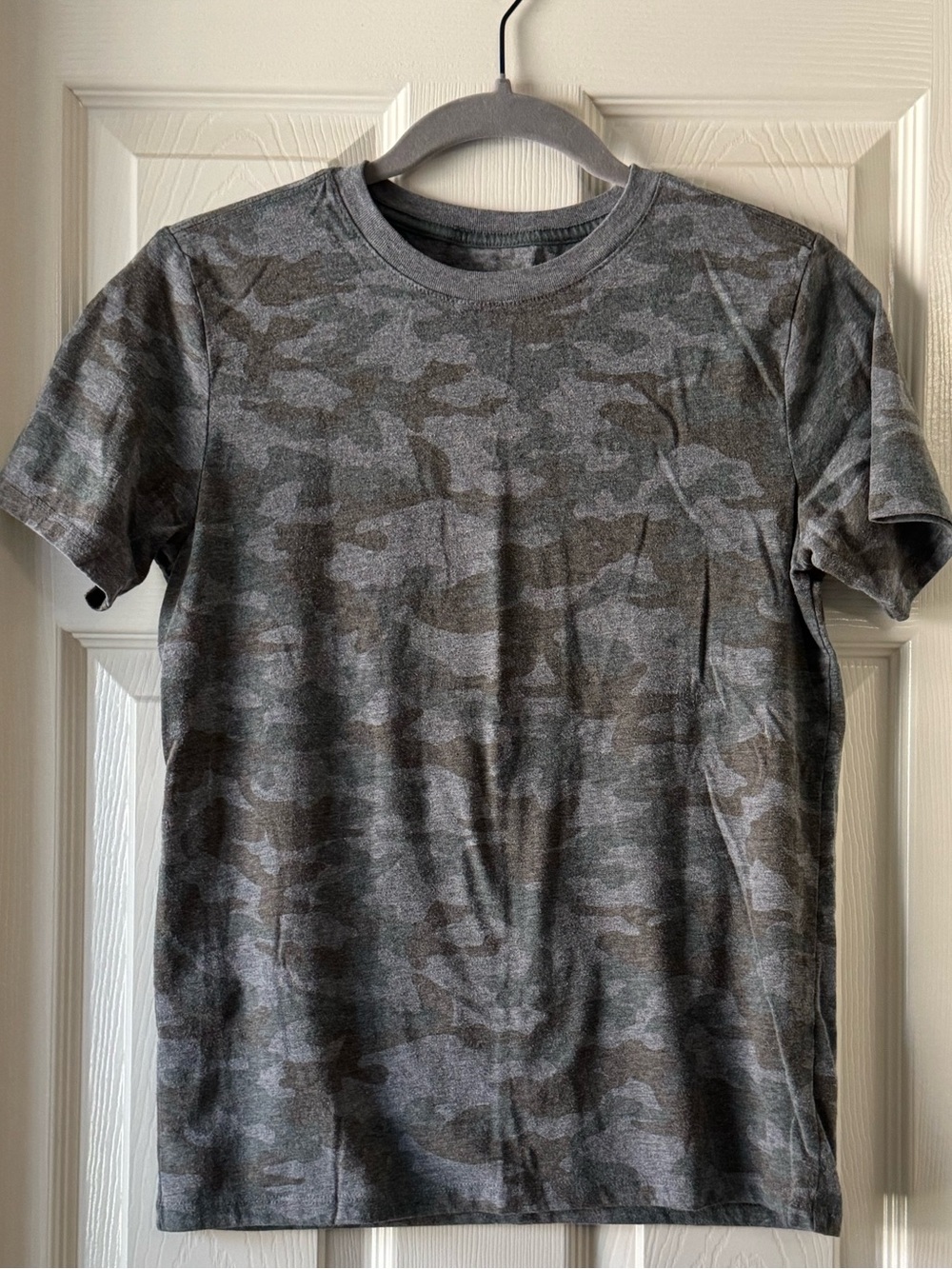 Cat & Jack Camo Short Sleeve Tee (YL 12/14)